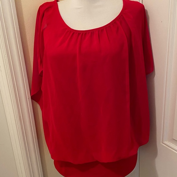 JM Collection Red Flutter Sleeve Top Size M NWT New - Picture 12 of 12